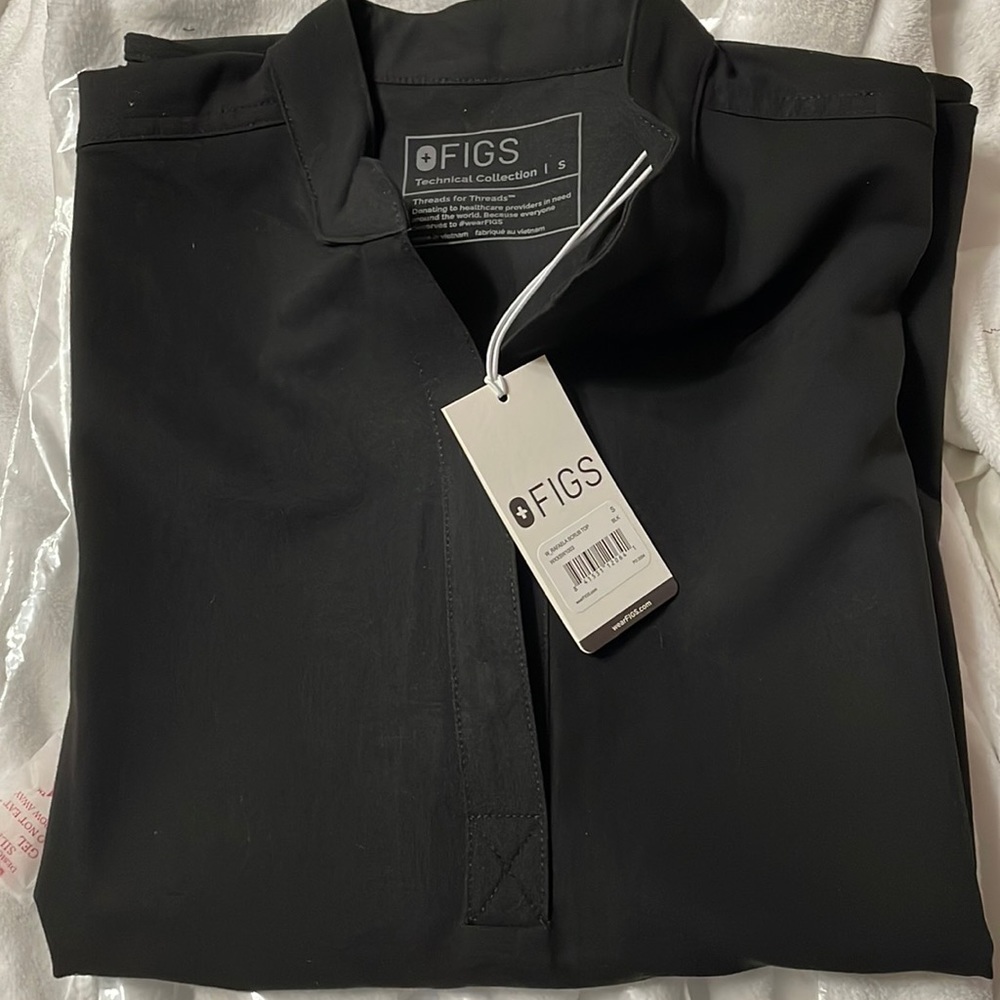 New still in package rafaela top small